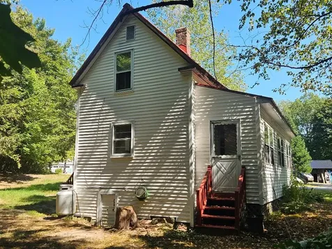 16 Dore Street Ossipee NH 03814