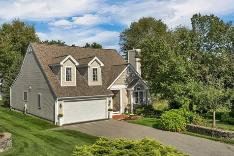 60 Hampton Meadows Hampton NH 03842