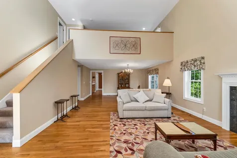 60 Hampton Meadows Hampton NH 03842