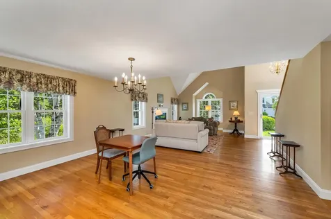 60 Hampton Meadows Hampton NH 03842