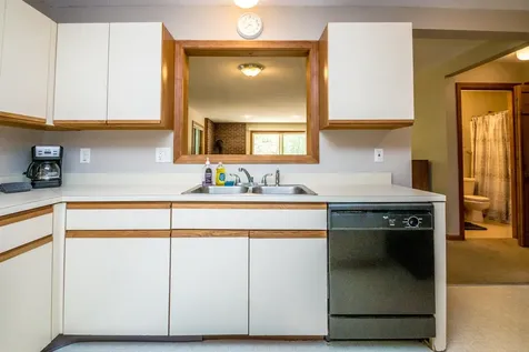 17 Purple Finch Road Conway NH 03860