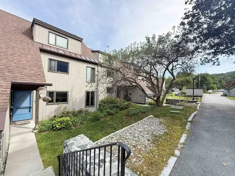 131 Brook Hollow Hanover NH 03755