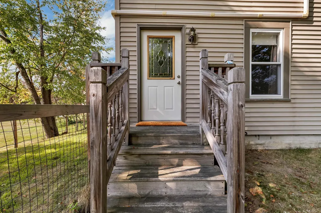 9 Hunt Avenue Franklin NH 03235