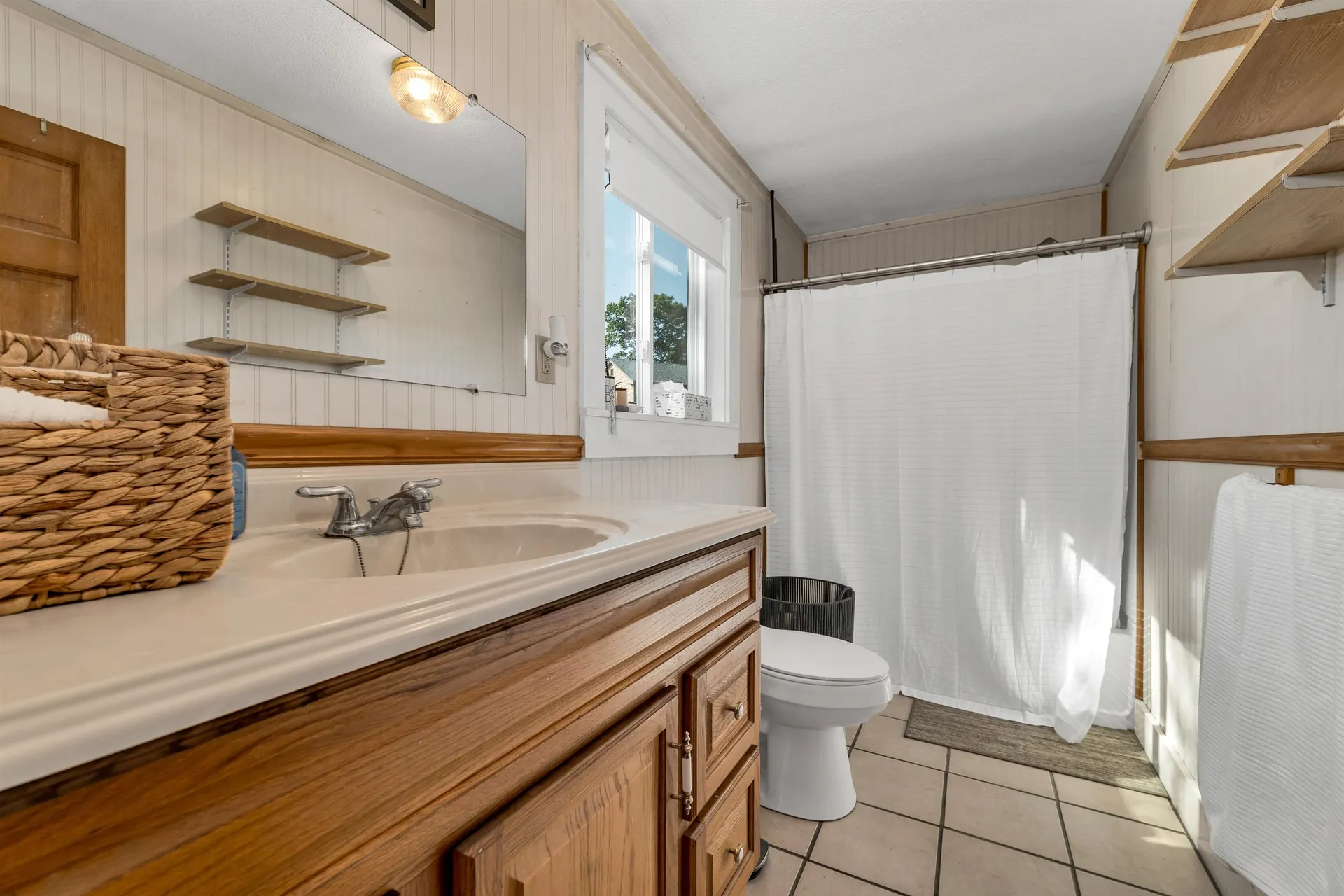 9 Hunt Avenue Franklin NH 03235