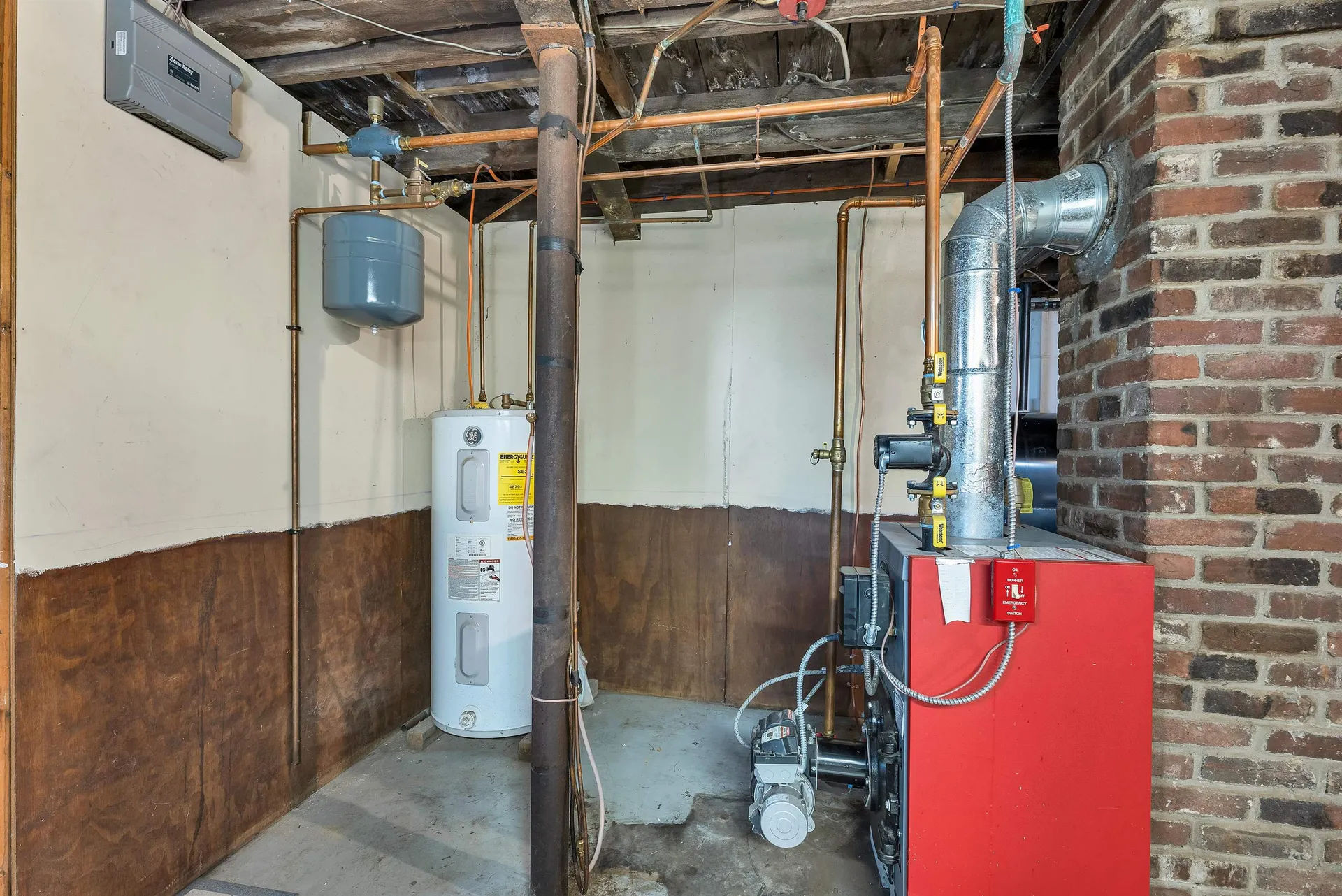 9 Hunt Avenue Franklin NH 03235