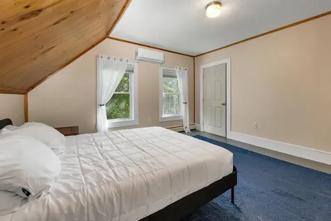 9 Hunt Avenue Franklin NH 03235