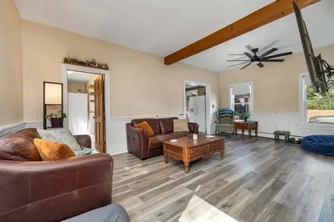 9 Hunt Avenue Franklin NH 03235