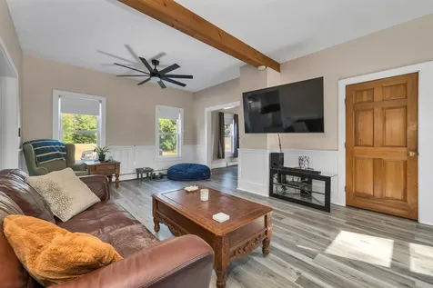 9 Hunt Avenue Franklin NH 03235