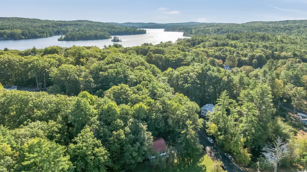 13 Mountain View Drive Wakefield NH 03872