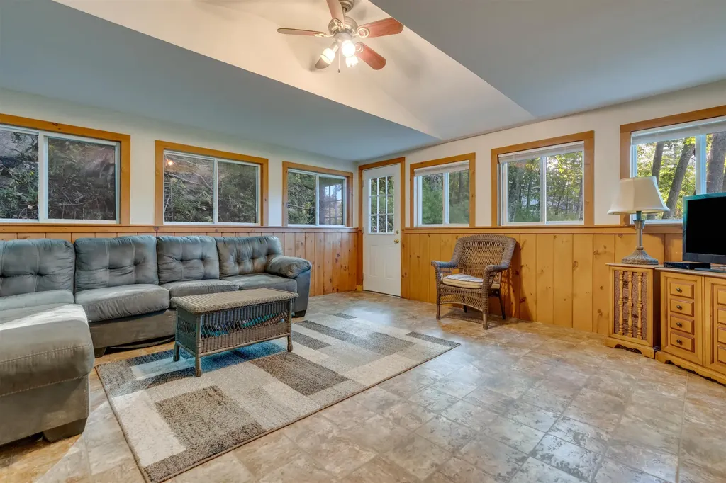 13 Mountain View Drive Wakefield NH 03872
