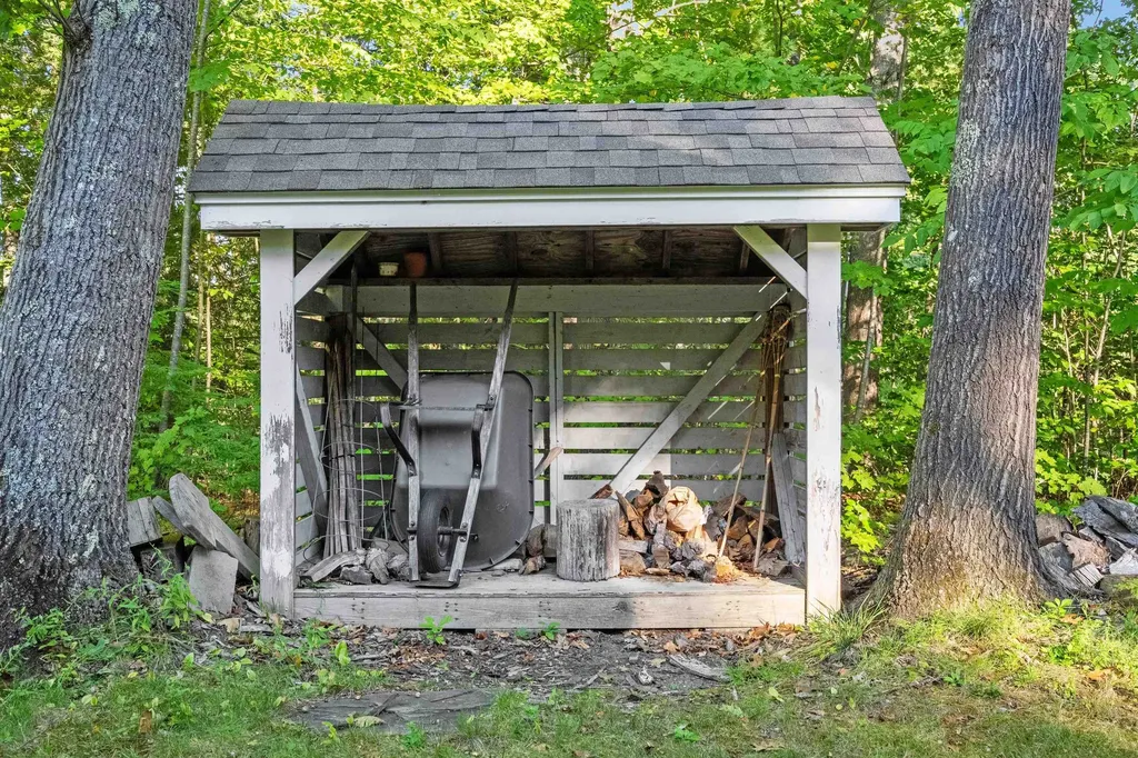 104 Brown Hill Road Bow NH 03304