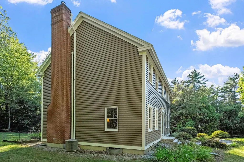 104 Brown Hill Road Bow NH 03304