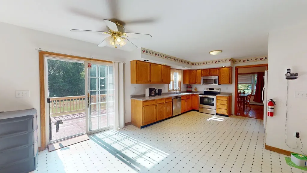 82 Plummer Hill Road Belmont NH 03220