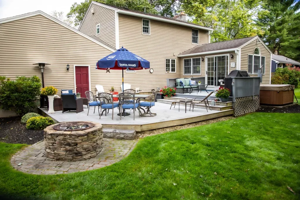 12 Apache Street Dover NH 03820-6206