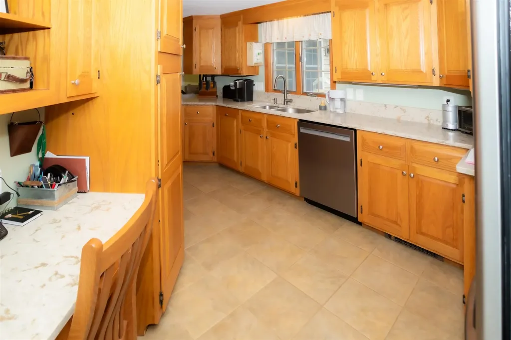 12 Apache Street Dover NH 03820-6206