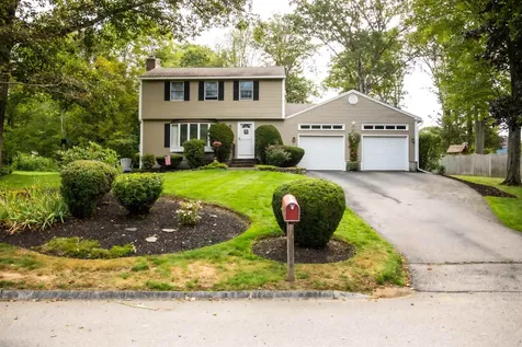 12 Apache Street Dover NH 03820-6206