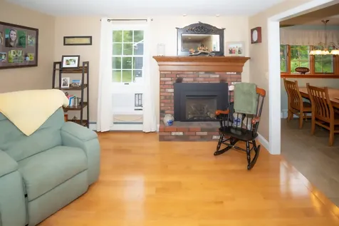 12 Apache Street Dover NH 03820-6206
