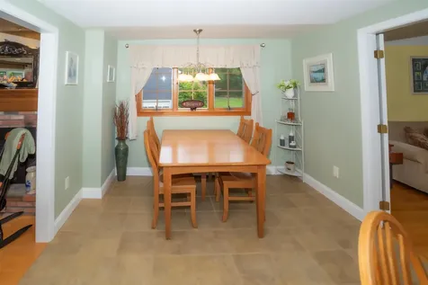 12 Apache Street Dover NH 03820-6206