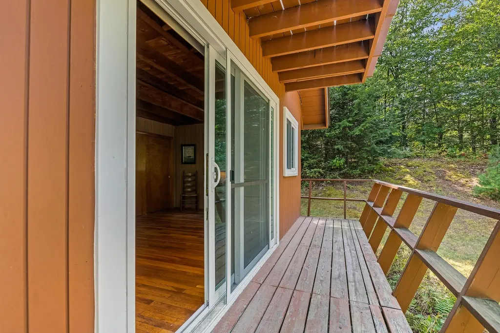 139 Camp Sunapee Road New London NH 03257