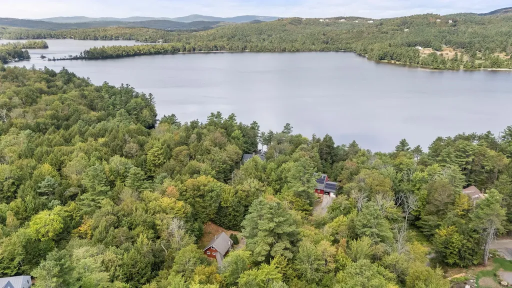 139 Camp Sunapee Road New London NH 03257