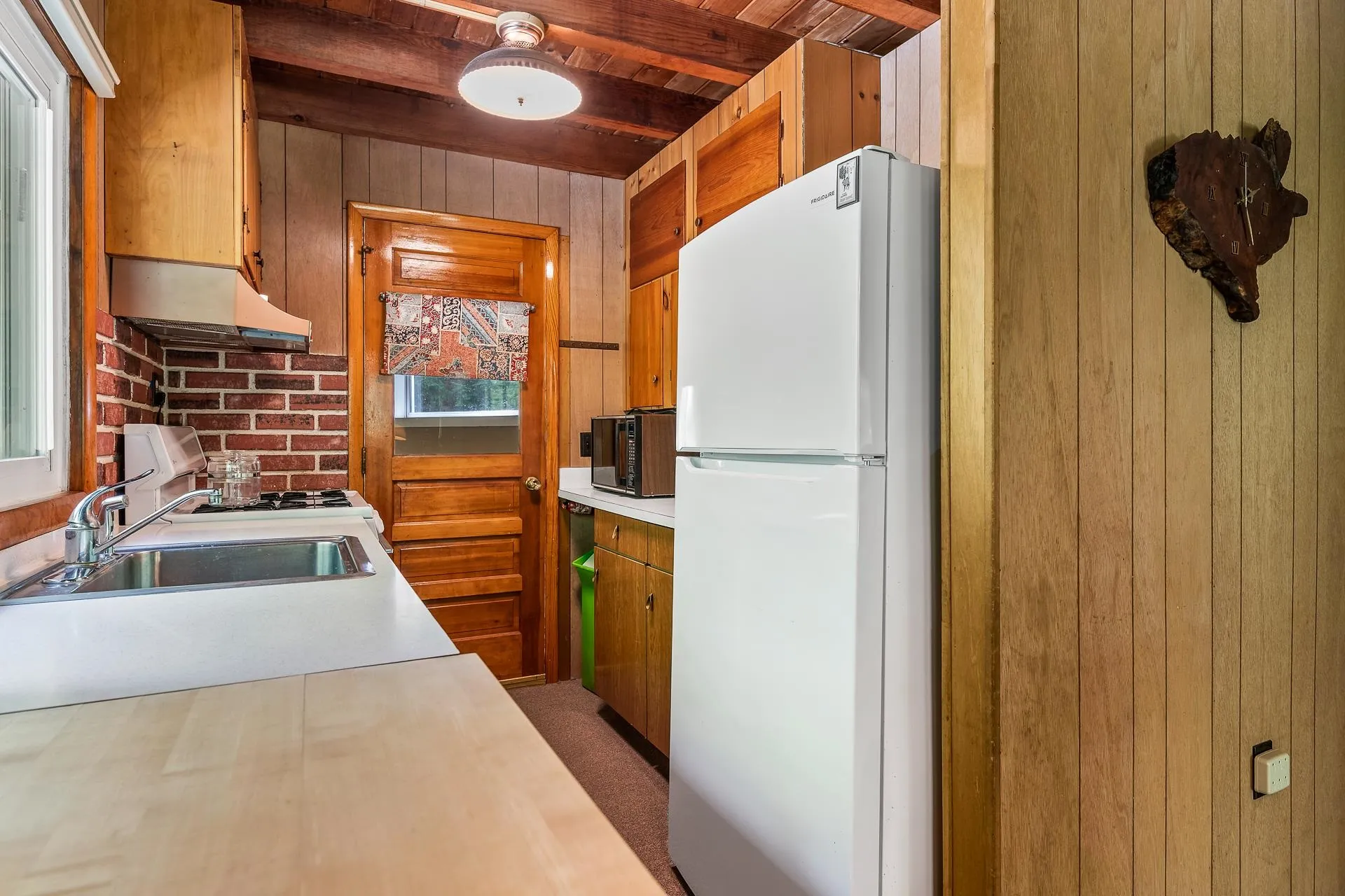139 Camp Sunapee Road New London NH 03257