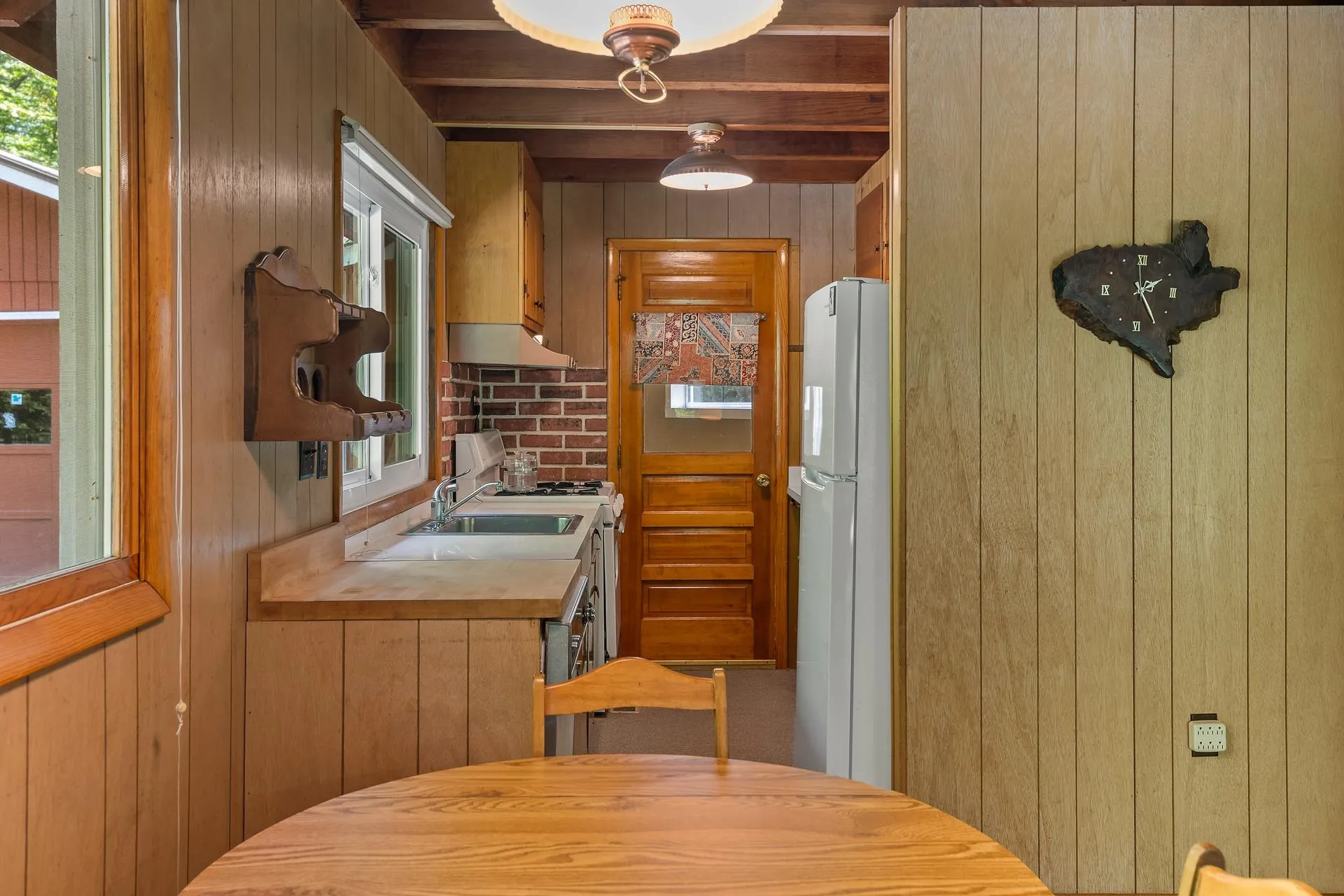 139 Camp Sunapee Road New London NH 03257