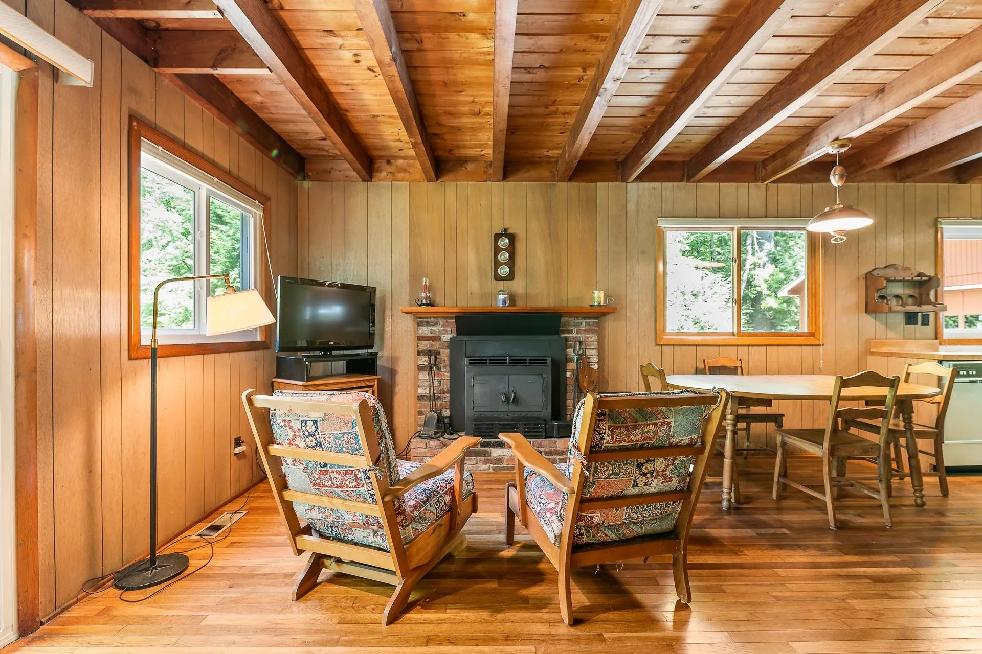 139 Camp Sunapee Road New London NH 03257