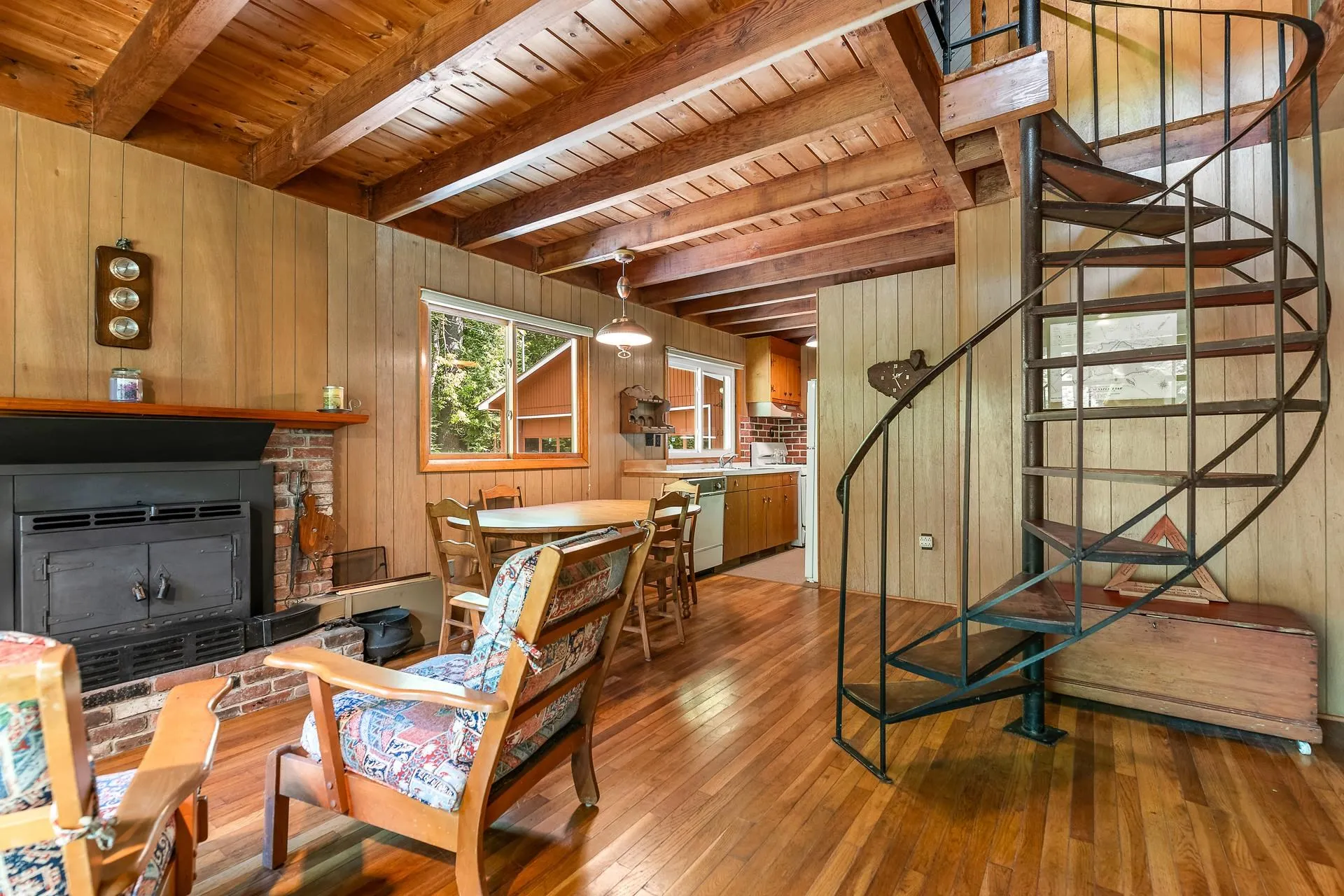 139 Camp Sunapee Road New London NH 03257