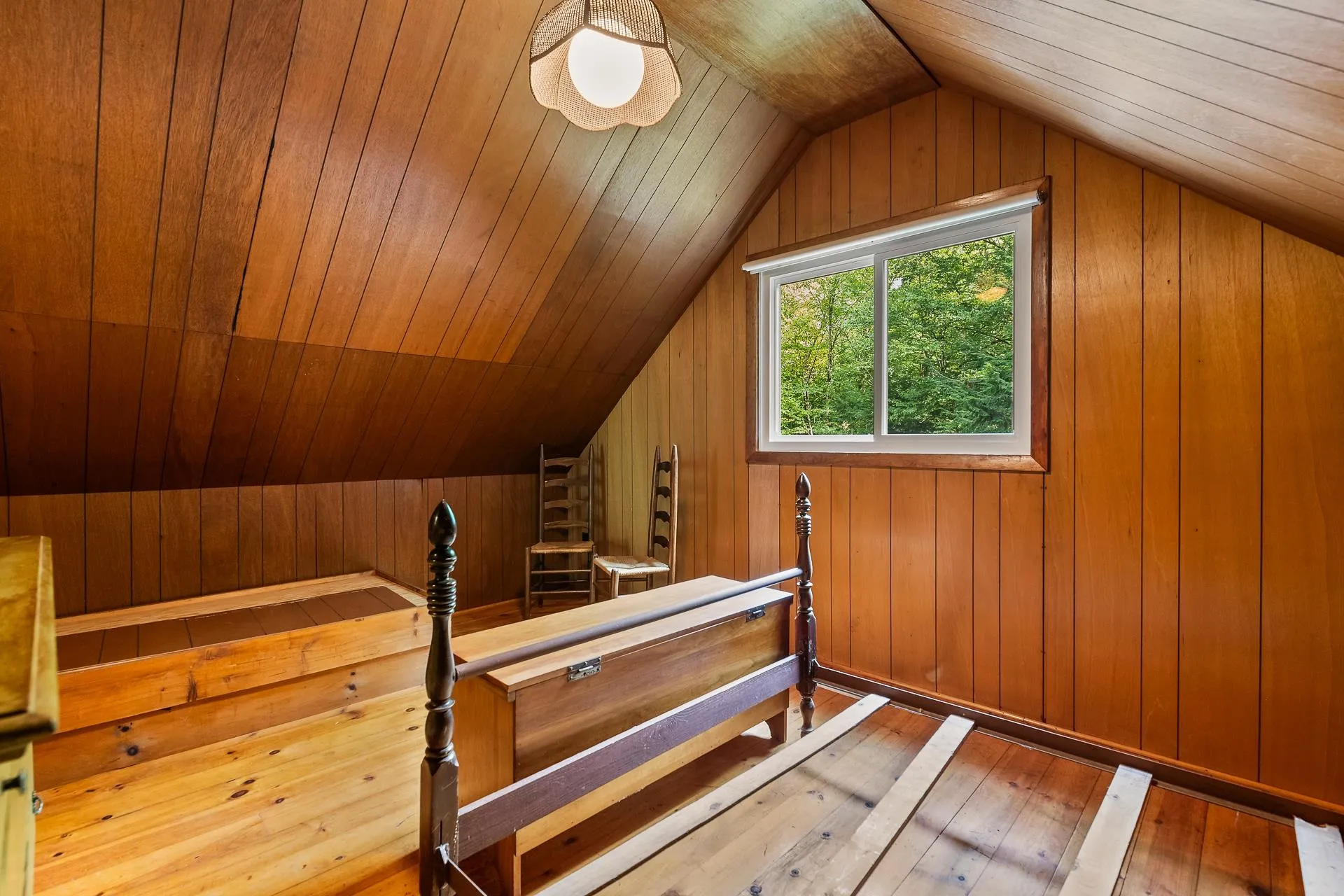139 Camp Sunapee Road New London NH 03257