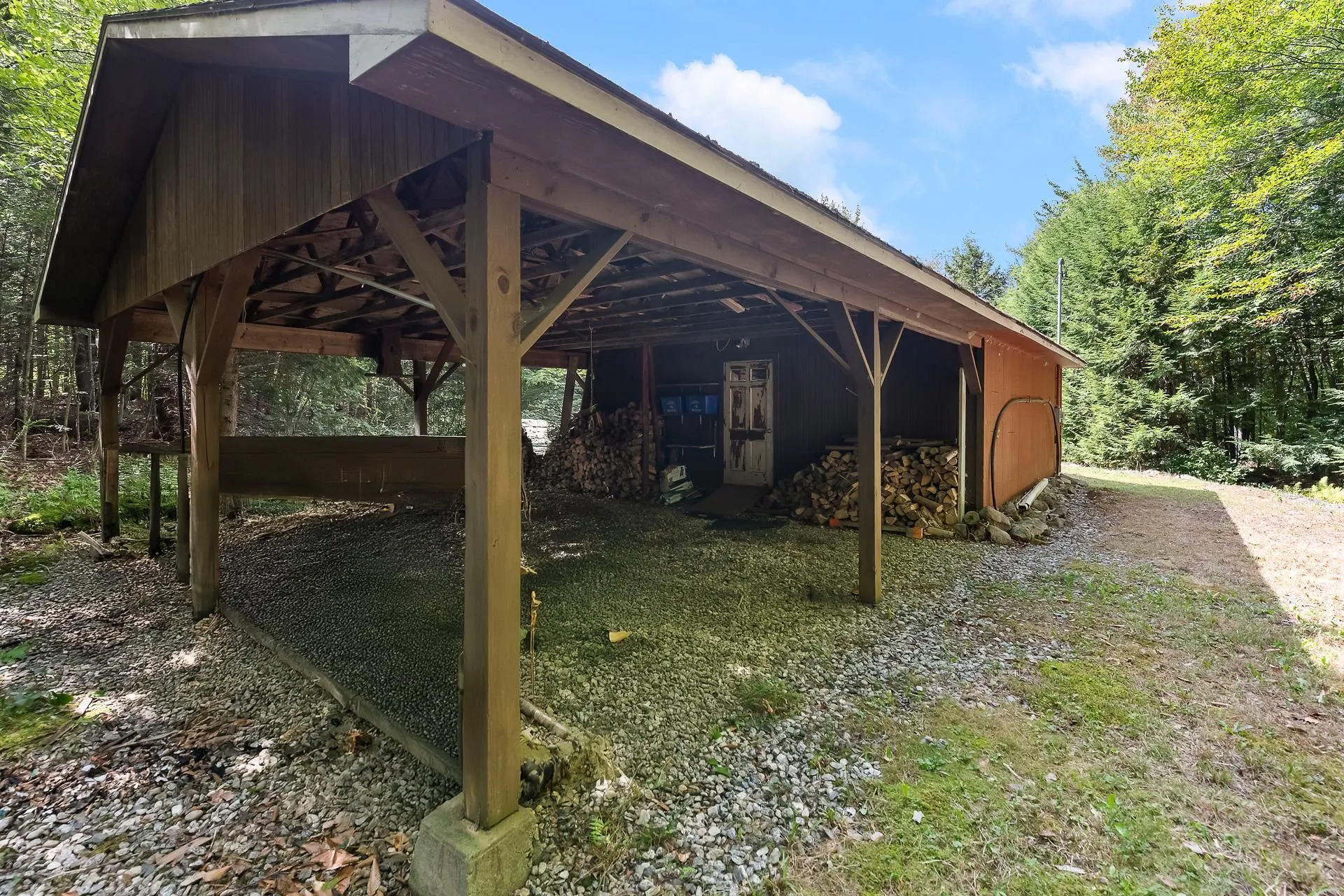 139 Camp Sunapee Road New London NH 03257