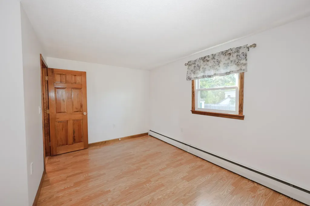 20 B Street Hudson NH 03051