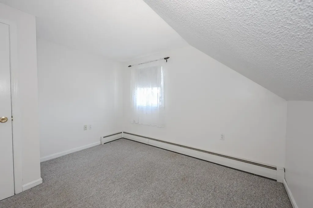 20 B Street Hudson NH 03051