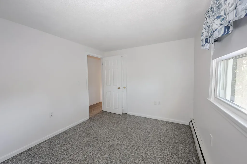 20 B Street Hudson NH 03051