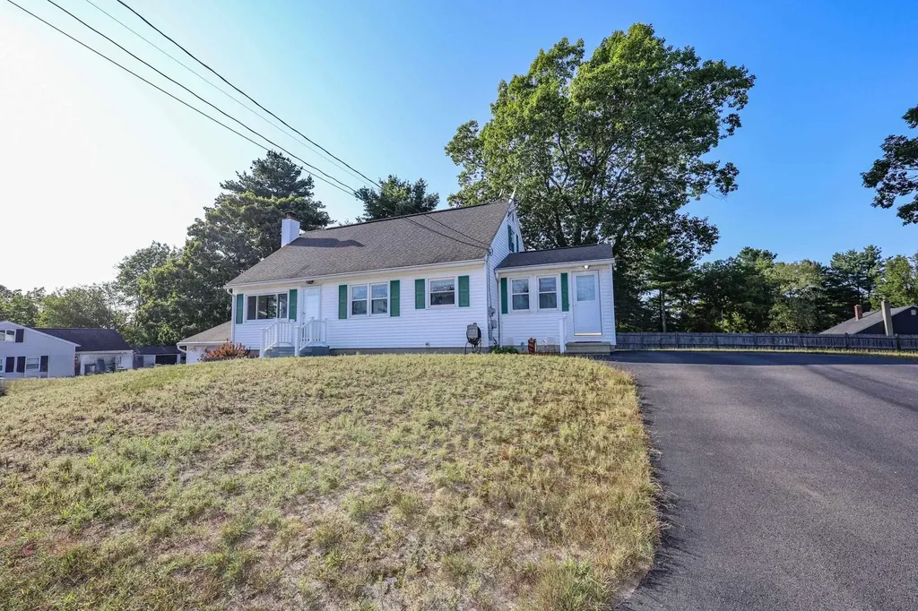 20 B Street Hudson NH 03051