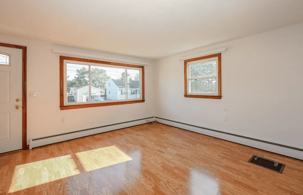 20 B Street Hudson NH 03051