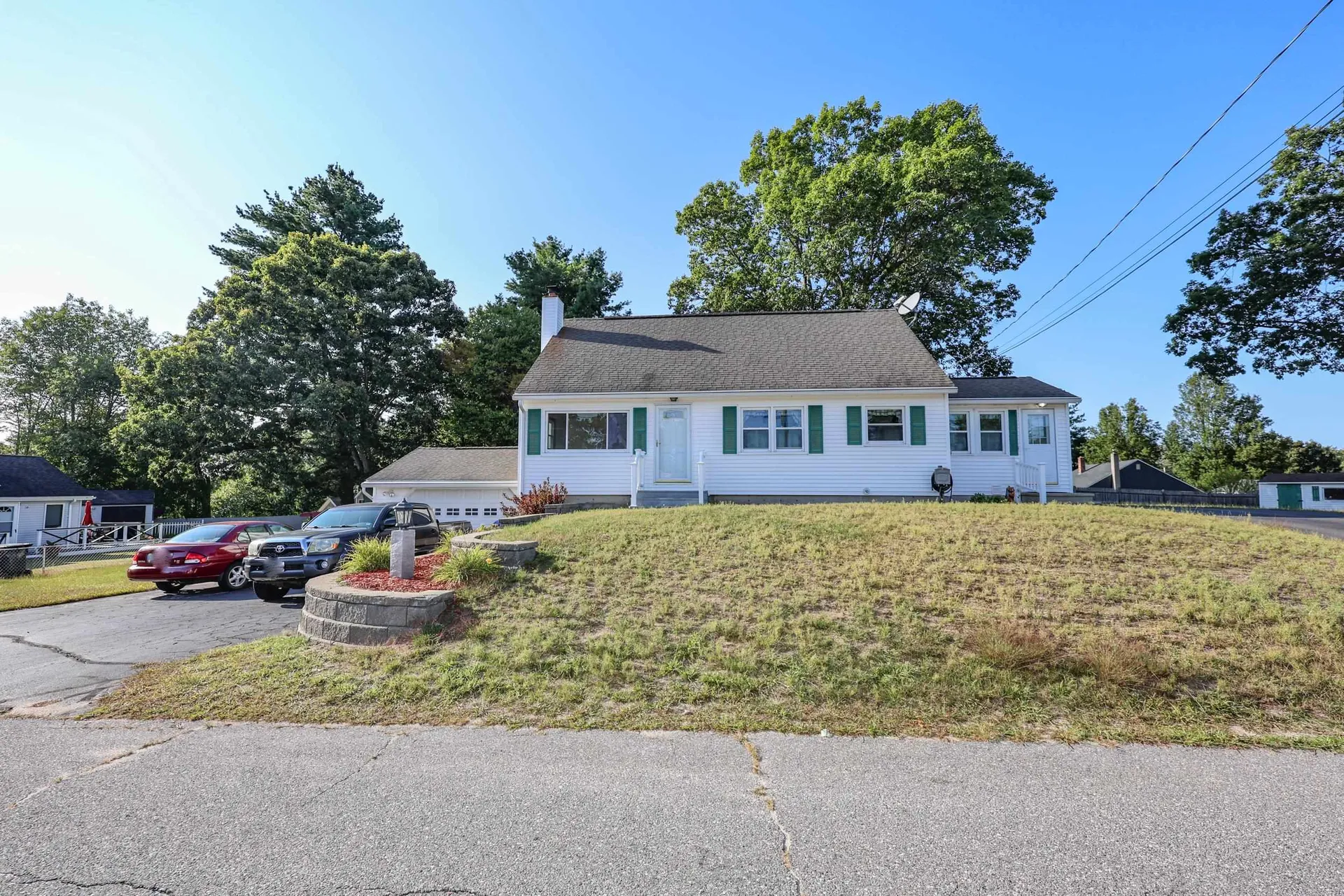 20 B Street Hudson NH 03051