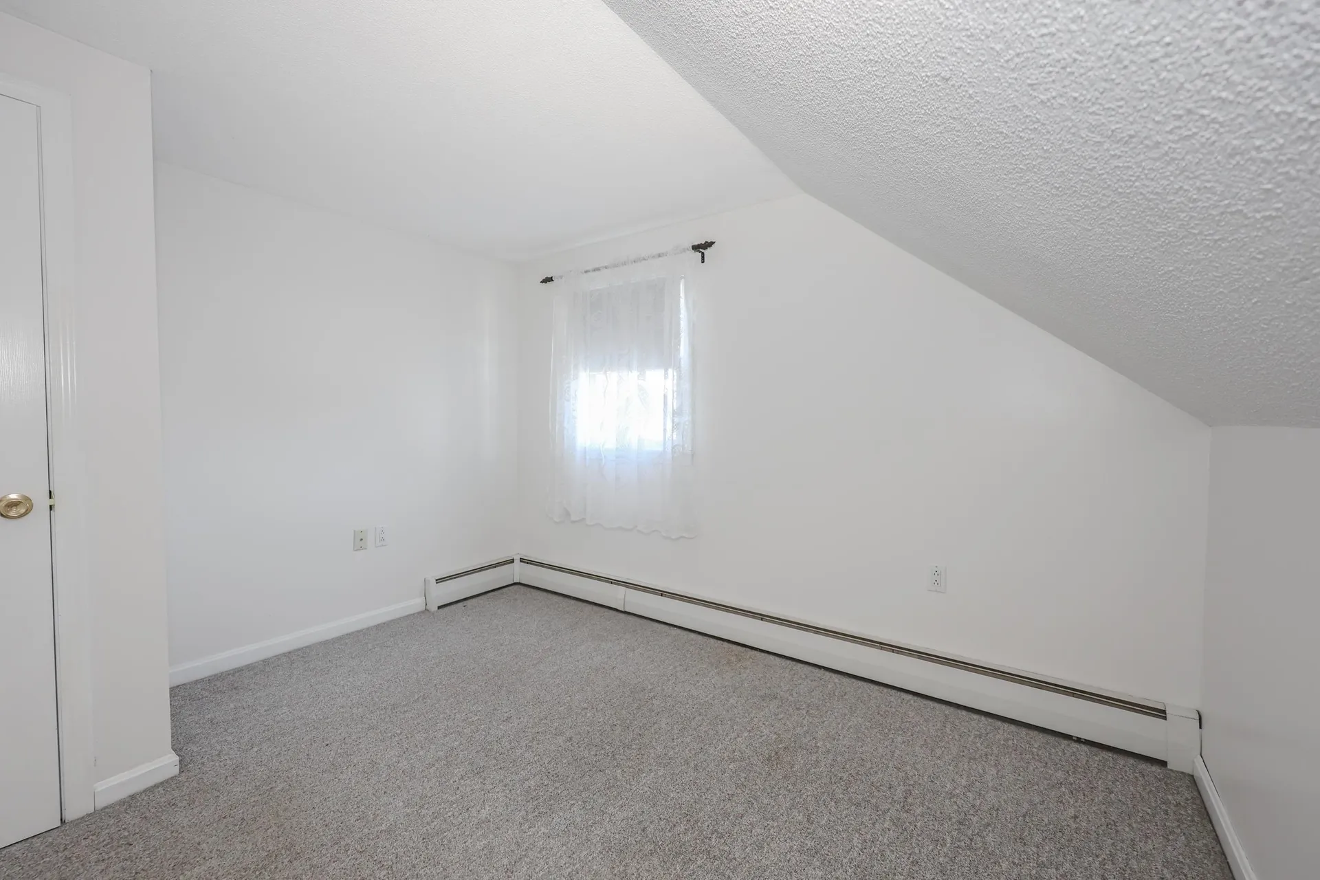 20 B Street Hudson NH 03051