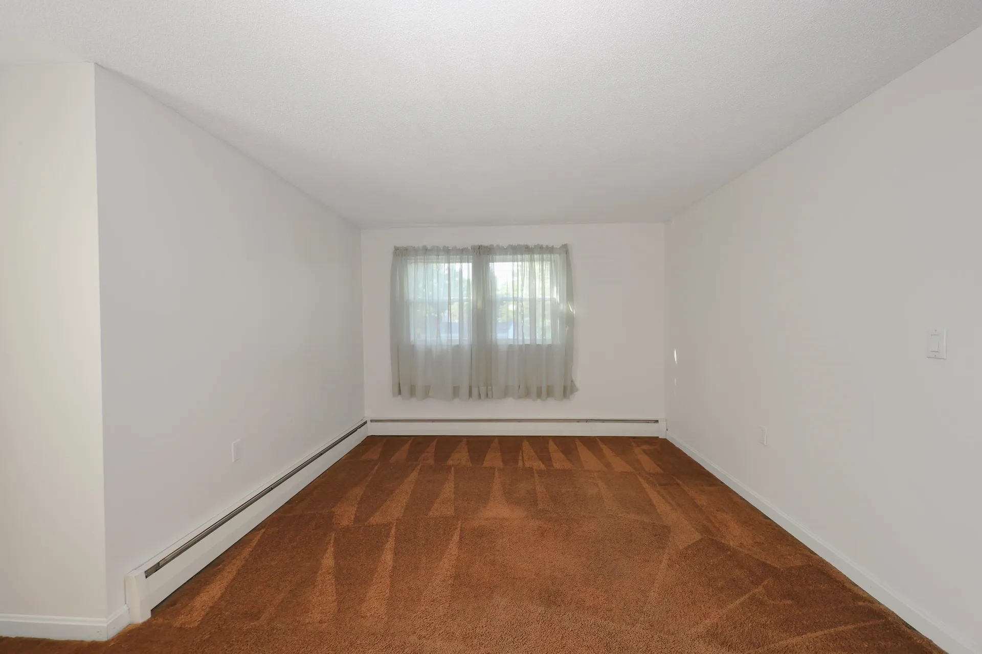 20 B Street Hudson NH 03051