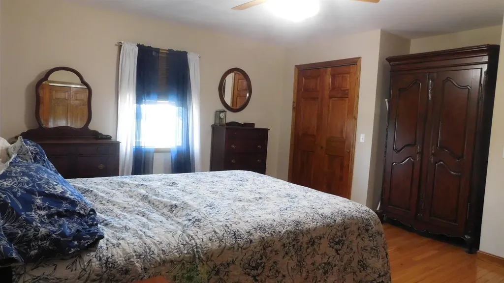 475 Vermont Route 22a Panton VT 05491