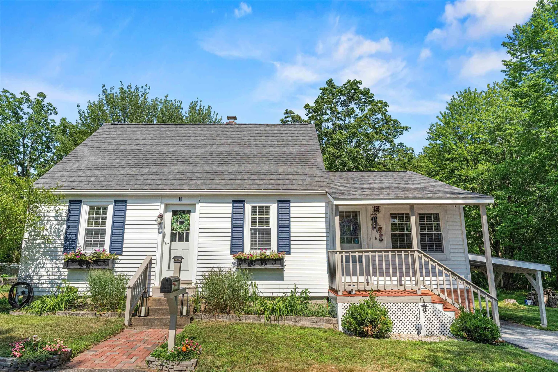 8 Sky View Terrace Pembroke NH 03275