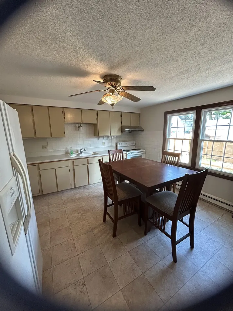 129 Laurel Street Manchester NH 03103