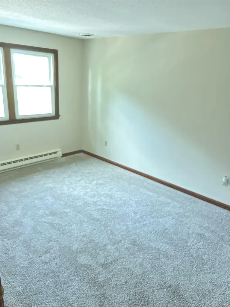 129 Laurel Street Manchester NH 03103