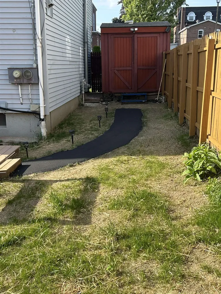 129 Laurel Street Manchester NH 03103