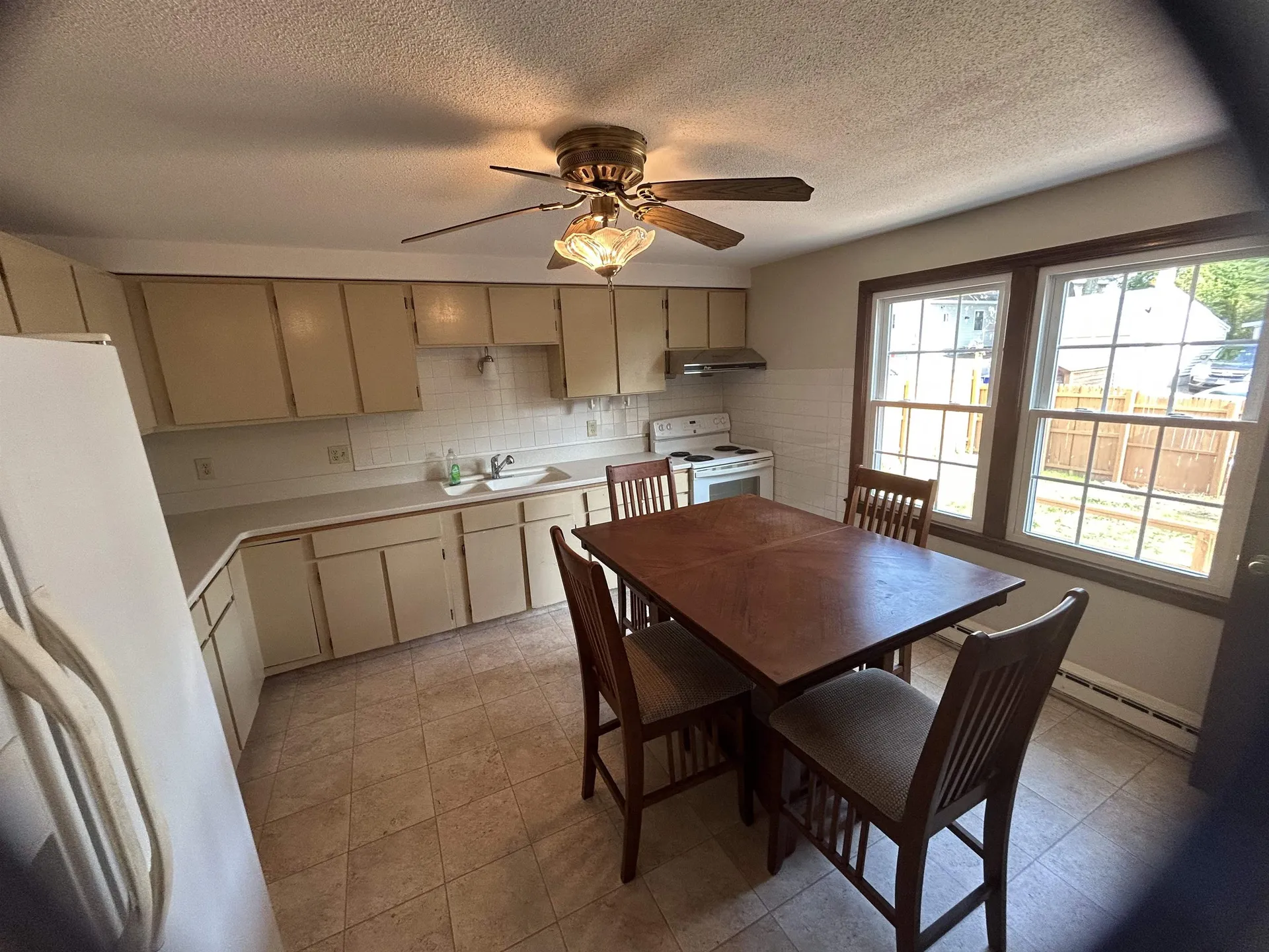 129 Laurel Street Manchester NH 03103