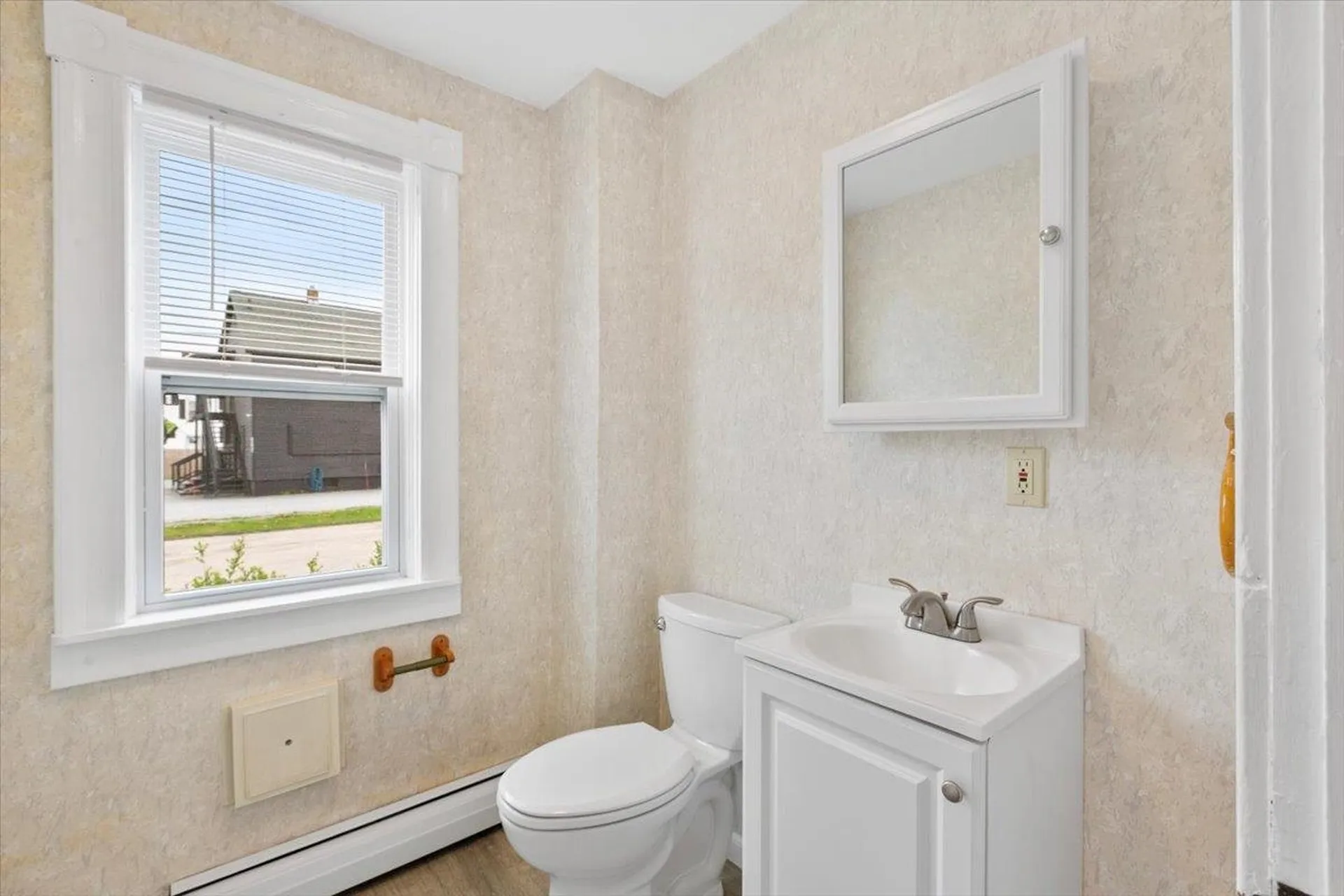 203-205 Northside Drive Bennington VT 05201