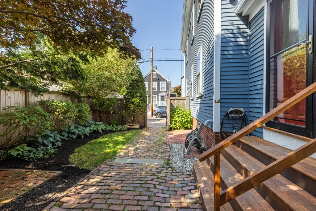 74 Gates Street Portsmouth NH 03801