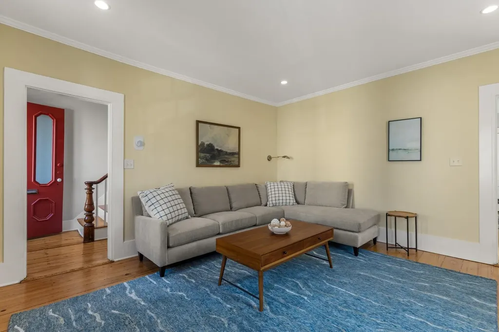 74 Gates Street Portsmouth NH 03801
