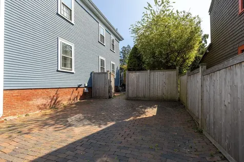 74 Gates Street Portsmouth NH 03801