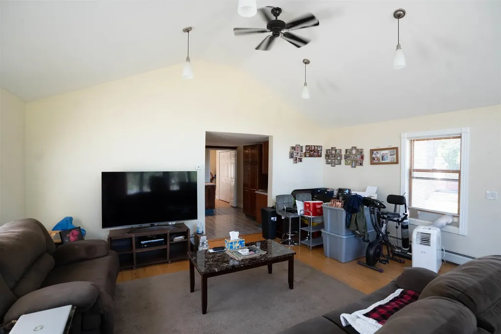 101 Macrae Road Colchester VT 05446