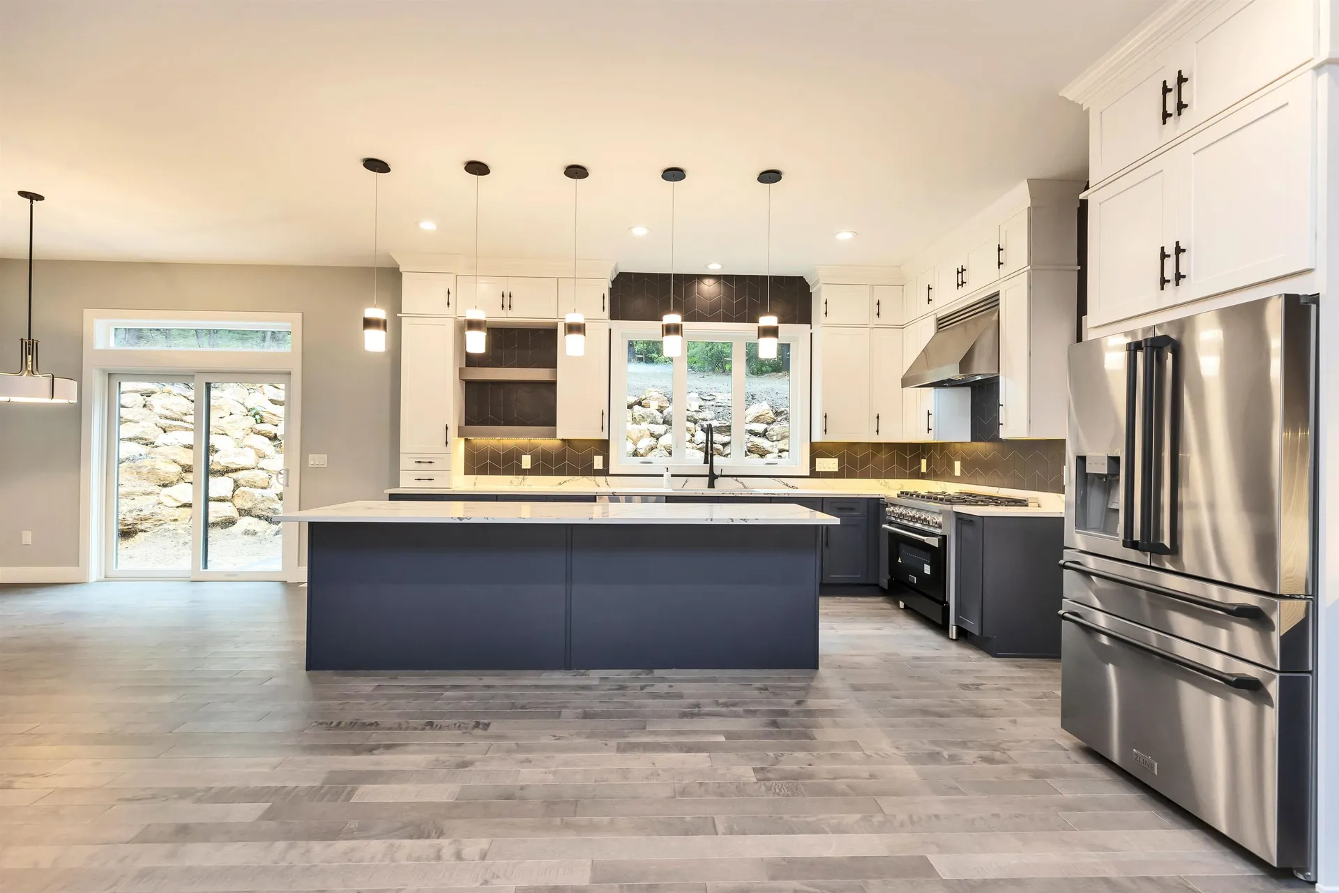 17-4-28 Boiling Kettle Way Bedford NH 03110